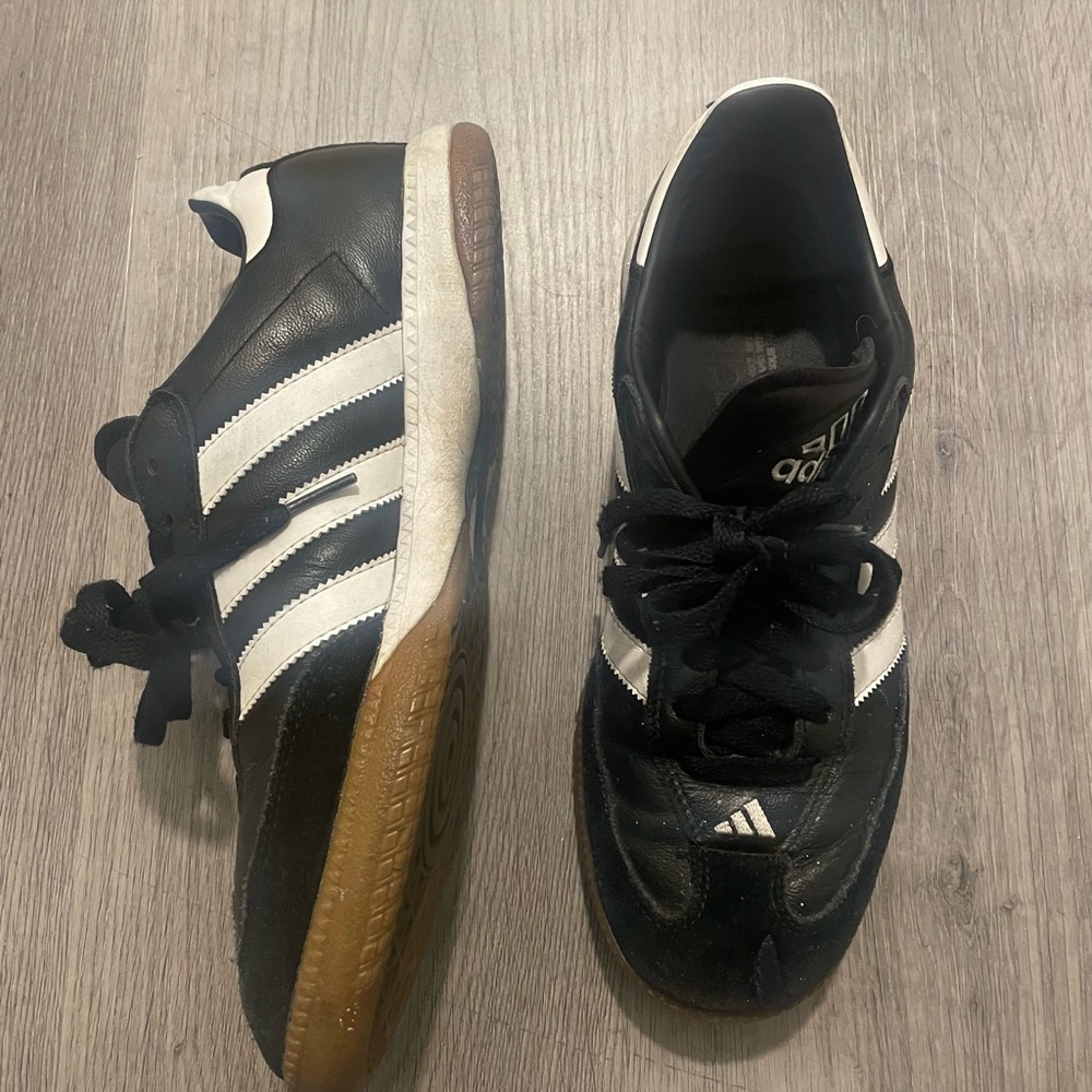 Adidas Black and White Samba Shoes size 8
